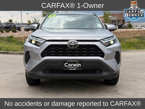 Used 2025 Toyota RAV4 XLE AWD/4WD image 2