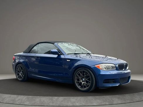 Used 2012 BMW 135i Convertible image 3