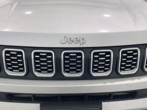 Used 2025 Jeep Compass Limited AWD/4WD image 27