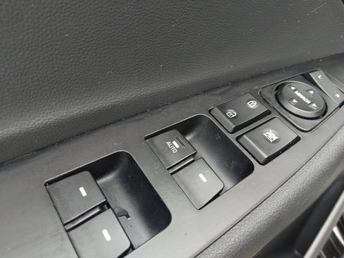 Used 2017 Hyundai Tucson Value AWD/4WD image 27