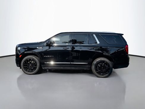 Used 2023 GMC Yukon SLT w/ SLT Luxury Package image 4