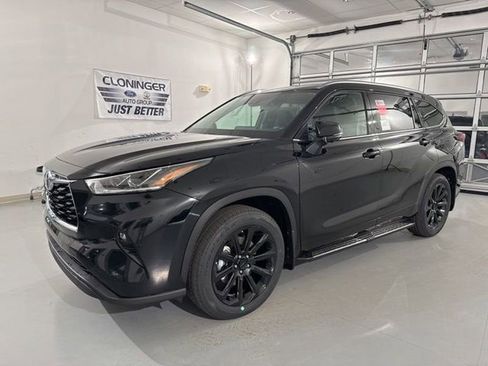 New 2026 Toyota Highlander Limited image 4