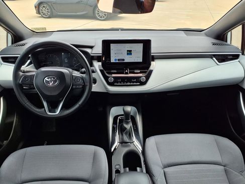 Certified 2025 Toyota Corolla SE FWD image 10