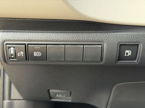 Used 2025 Toyota Corolla LE FWD image 24