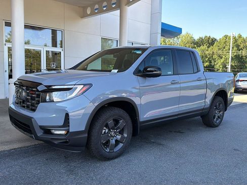 New 2026 Honda Ridgeline TrailSport image 2
