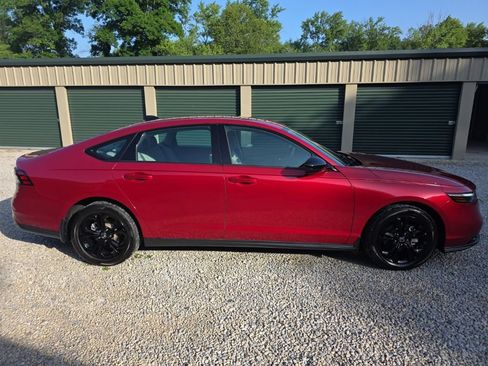 Used 2025 Honda Accord SE image 6