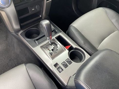 Used 2022 Toyota 4Runner SR5 Premium image 23