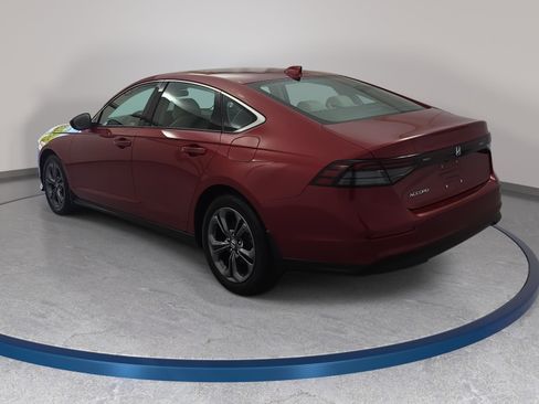 Used 2023 Honda Accord EX image 7