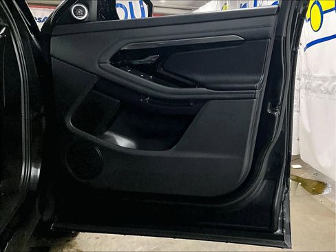 Used 2023 Land Rover Range Rover Evoque SE image 12