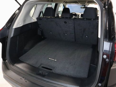 Certified 2023 Nissan Rogue S image 16