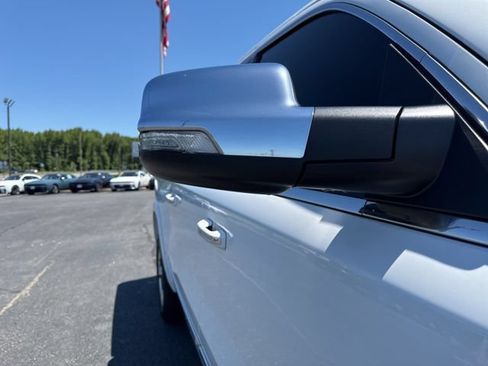 Used 2019 RAM 1500 Limited AWD/4WD image 10