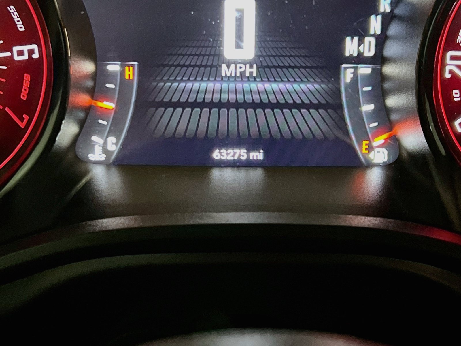 Used 2021 Dodge Challenger SXT w/ Driver Convenience Group RWD image 8