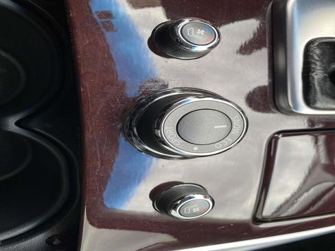 Used 2015 INFINITI Q70 3.7 image 15