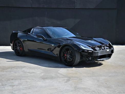Used 2015 Chevrolet Corvette Stingray Coupe w/ ZF1 Appearance Package image 2