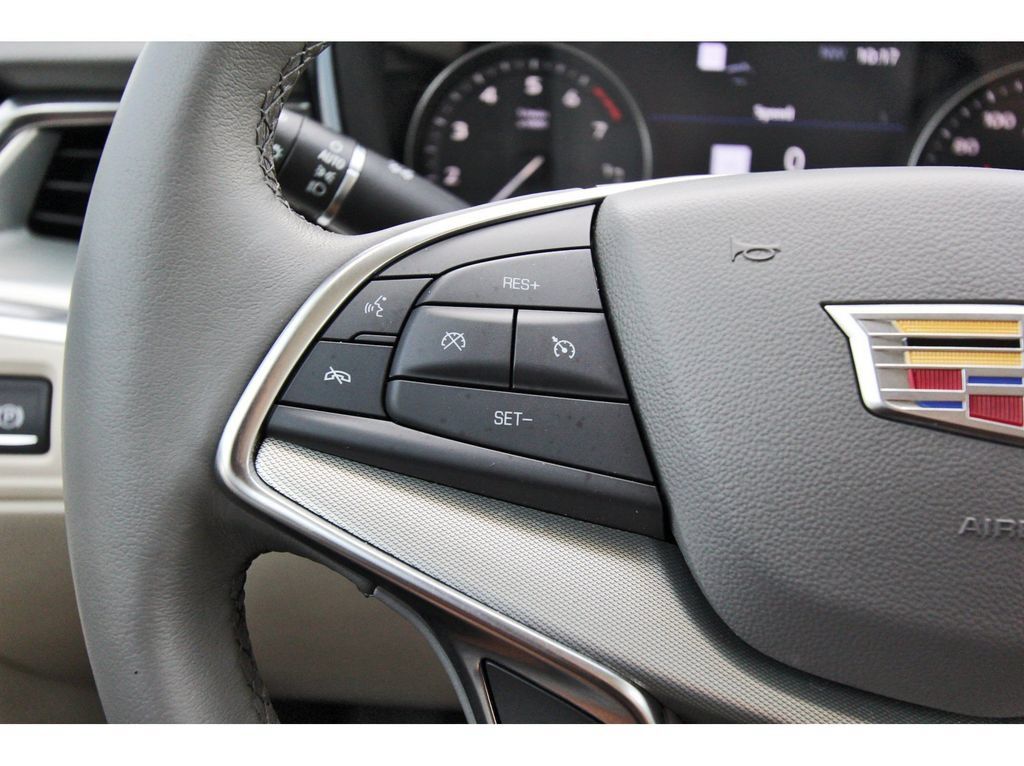Certified 2023 Cadillac XT5 Premium Luxury w/ Technology Package FWD image 15