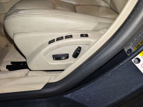 Used 2015 Volvo S60 T5 Premier image 16