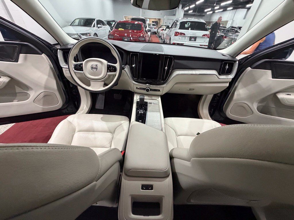 Used 2023 Volvo XC60 B5 Plus w/ Climate Package AWD/4WD image 38