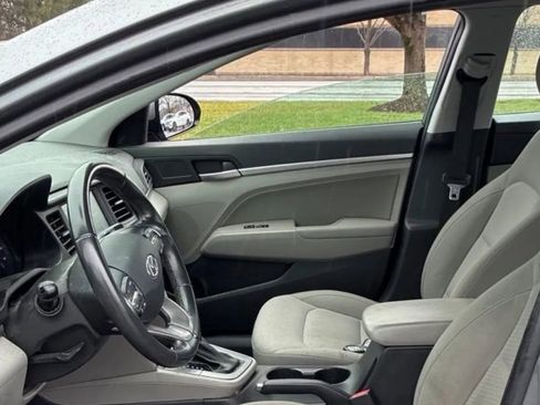 Used 2019 Hyundai Elantra Value Edition image 5