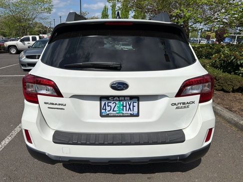 Used 2016 Subaru Outback 2.5i Limited AWD/4WD image 5