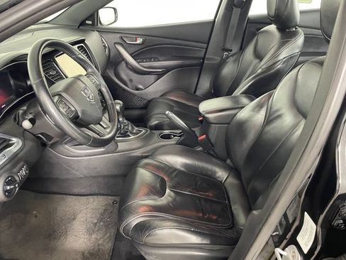 Used 2013 Dodge Dart Limited w/ Technology Group FWD image 2