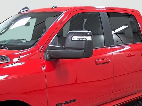 Used 2024 RAM 2500 Big Horn w/ Night Edition AWD/4WD image 8