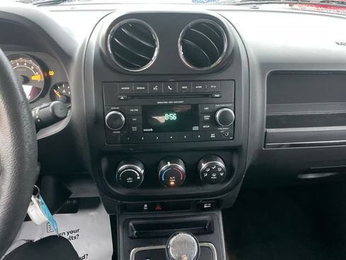 Used 2016 Jeep Patriot Sport w/ Power Value Group AWD/4WD image 12