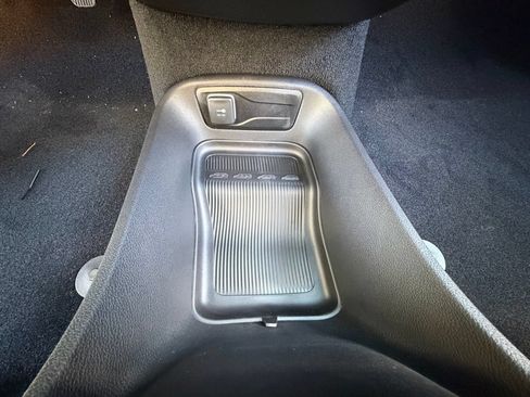 New 2026 Chrysler Pacifica Select w/ S Appearance Package FWD image 23