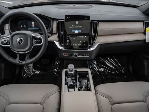 New 2026 Volvo XC90 T8 Plus w/ Protection Package Premier image 20