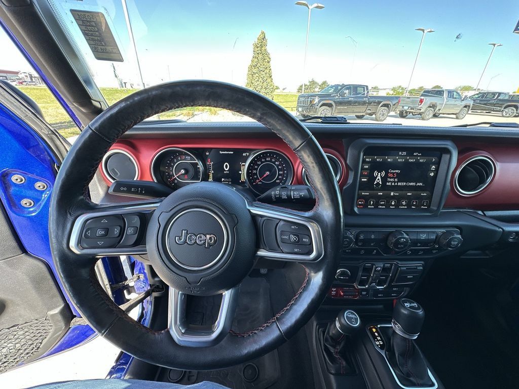 Used 2018 Jeep Wrangler Unlimited Rubicon AWD/4WD image 11