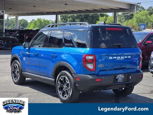 Used 2025 Ford Bronco Sport Outer Banks w/ Outer Banks Tech Package+ AWD/4WD image 2