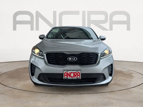 Used 2019 Kia Sorento L image 2