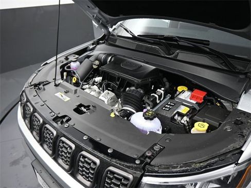 New 2026 Jeep Compass Latitude image 33