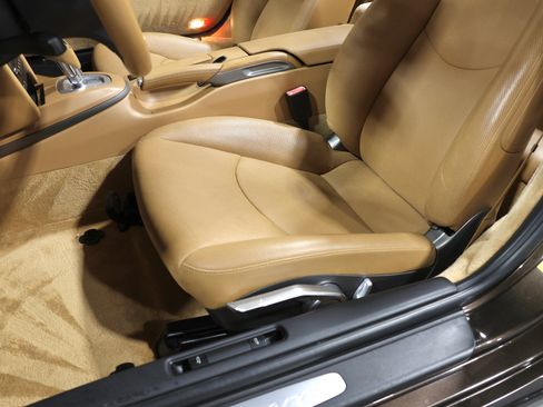 Used 2011 Porsche 911 Cabriolet image 41