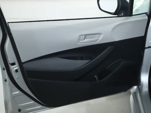 Used 2023 Toyota Corolla LE FWD image 15