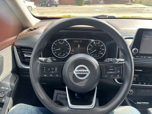 Used 2021 Nissan Rogue SV AWD/4WD image 28