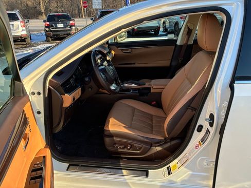 Used 2018 Lexus ES 300h image 21