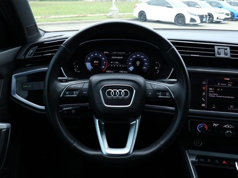 Used 2022 Audi Q3 2.0T Premium w/ Convenience Package image 15
