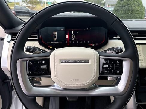 New 2025 Land Rover Range Rover SE image 25