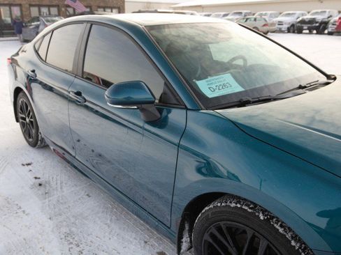 Used 2026 Toyota Camry SE image 10