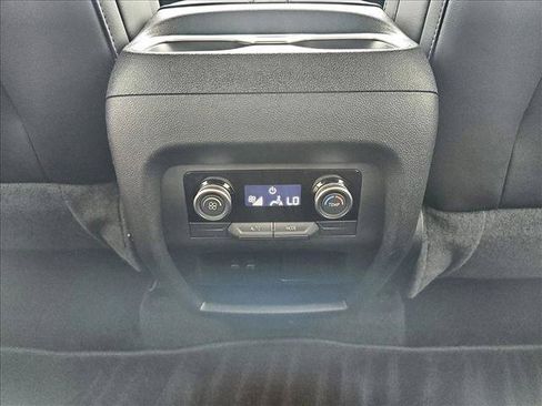 Used 2026 Buick Enclave Preferred FWD image 18