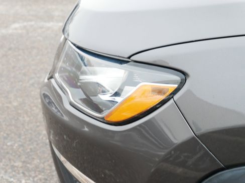 Used 2020 Jeep Compass Latitude w/ Cold Weather Group image 16