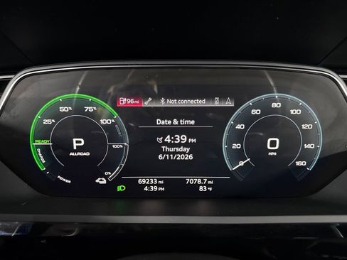 Used 2019 Audi e-tron Premium Plus w/ Cold Weather Package AWD/4WD image 31
