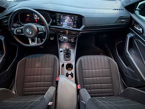 Used 2019 Volkswagen Jetta GLI image 18