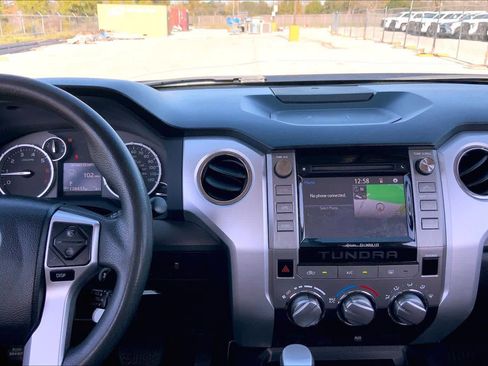 Used 2016 Toyota Tundra SR5 image 6
