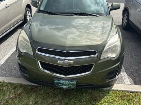 Used 2015 Chevrolet Equinox LT w/ Driver Convenience Package image 2