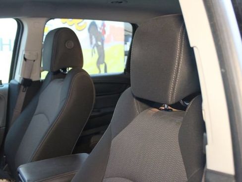 Used 2015 Chevrolet Traverse LT AWD/4WD image 18
