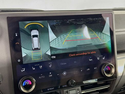 Used 2024 Lexus GX 550 image 15