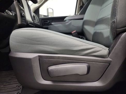 Used 2017 RAM 3500 Tradesman w/ Chrome Appearance Group image 18