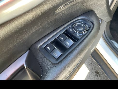 Used 2017 Cadillac XT5 Luxury w/ Driver Awareness Package FWD image 25