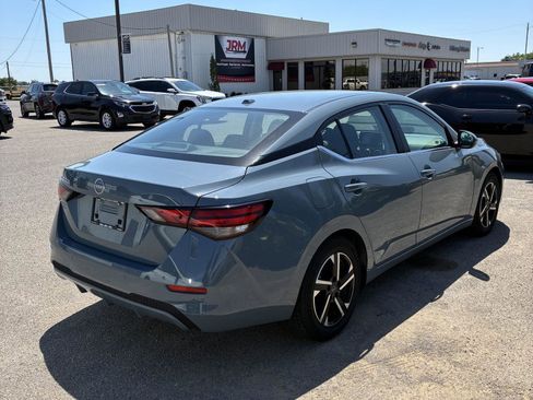 Used 2025 Nissan Sentra SV FWD image 13
